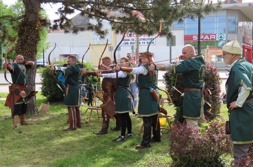 Nyílzápor a folyón a hétvégén